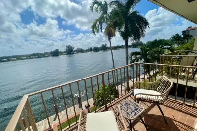 1100 Crystal Lake Dr #207, Deerfield Beach: photo 1 of 22
