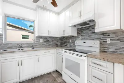 2739 Dudley Dr W #D, West Palm Beach: photo 1 of 28