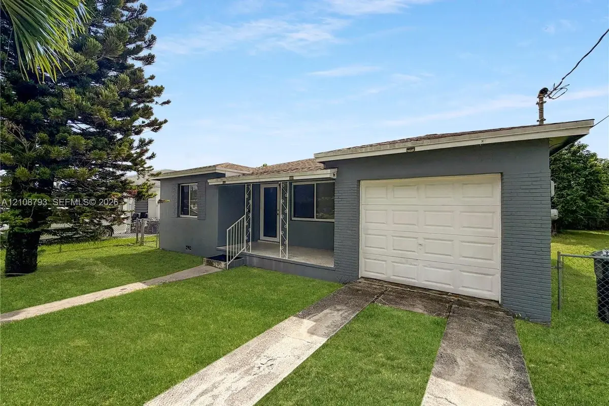 5716 Mayo St, Hollywood: photo 1 of 15