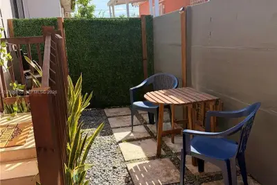 4870 SW 5th Ter #1, Miami: photo 1 of 21