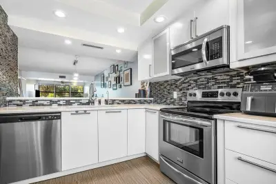6121 Balboa Cir #103, Boca Raton: photo 1 of 24