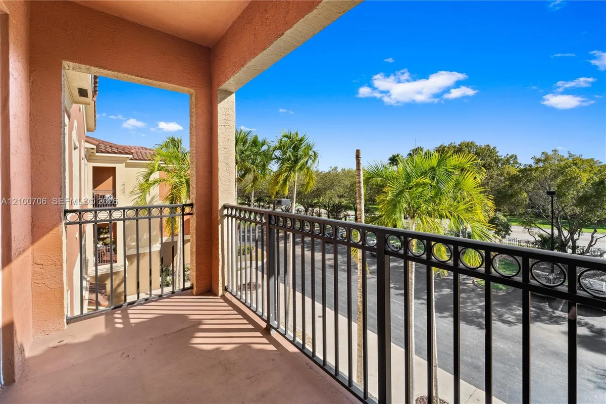 4704 SW 160th Ave #232, Miramar: photo 1 of 14