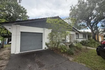 7245 SW 140th Ct, Miami: photo 1 of 22