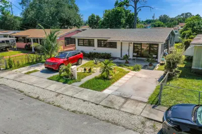 1946 NW 152nd Ter, Miami Gardens: photo 1 of 14