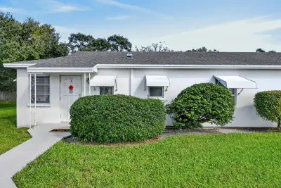 10084 N Meridian Way N #3, Palm Beach Gardens: photo 1 of 36