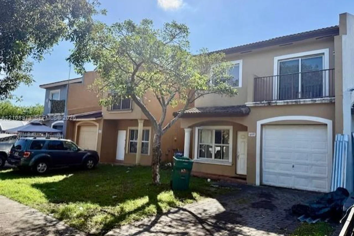 609 SW 10th St, Florida City: photo 1 of 12
