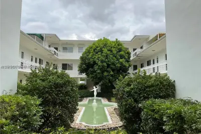 9920 Collins Ave #16, Bal Harbour: photo 1 of 11
