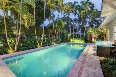 235 Dyer Rd #Treehouse, West Palm Beach: photo 1 of 13