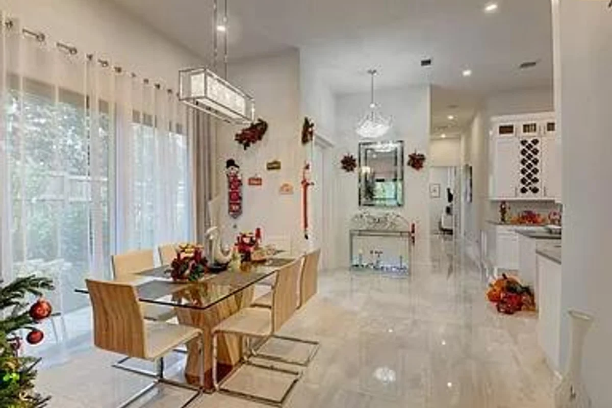 2525 Oceanview Ave, Delray Beach: photo 1 of 12