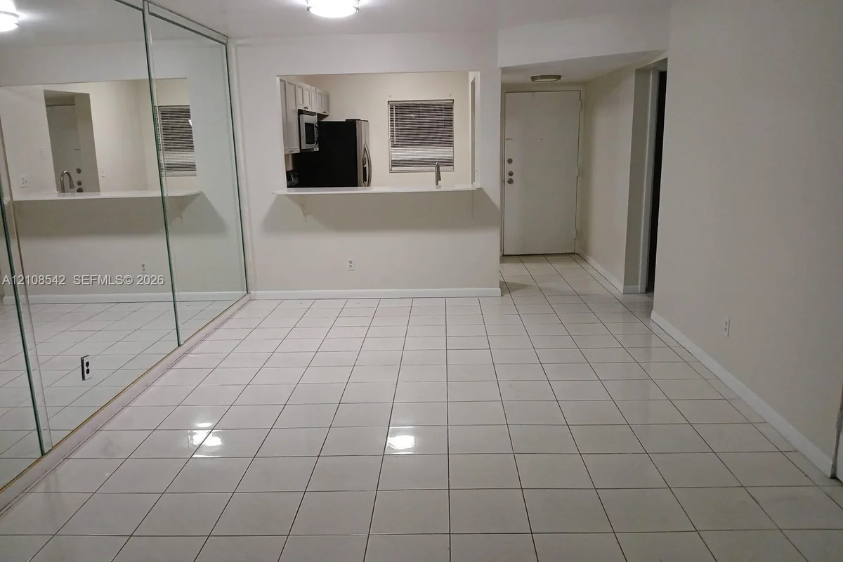 3396 Foxcroft Rd #106, Miramar: photo 1 of 26