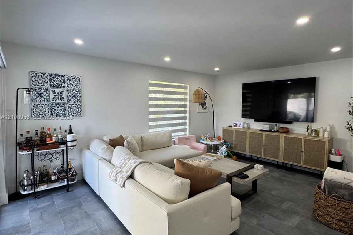 4700 SW 67th Ave #P19, Miami: photo 1 of 33