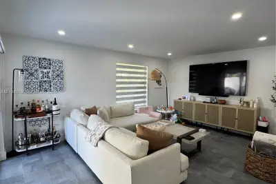 4700 SW 67th Ave #P19, Miami: photo 1 of 33