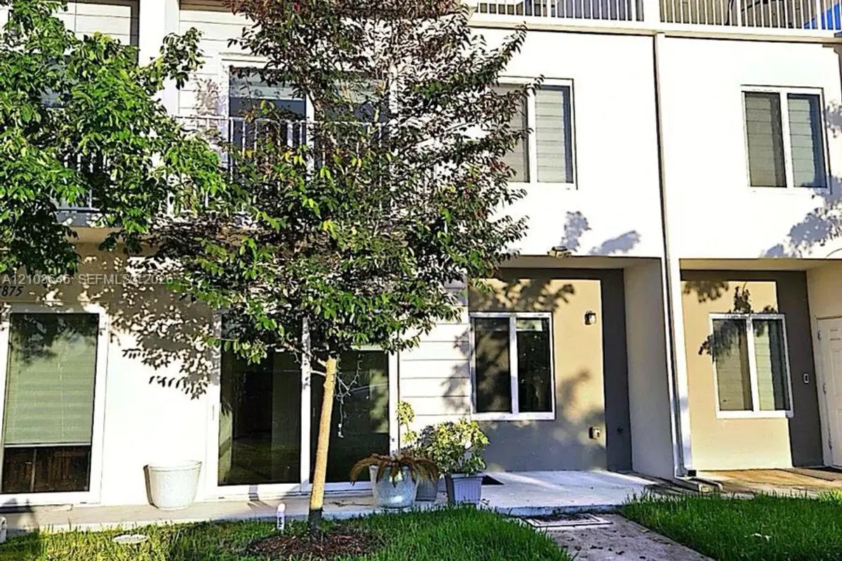 25879 SW 145th Ave, Homestead: photo 1 of 16