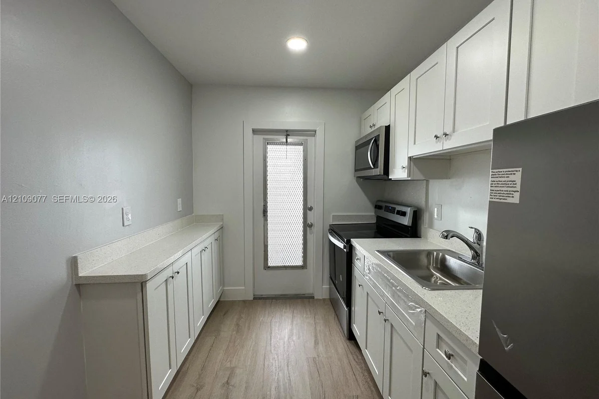 4237 Bougainvilla Dr #2, Lauderdale-by-the-Sea: photo 1 of 21