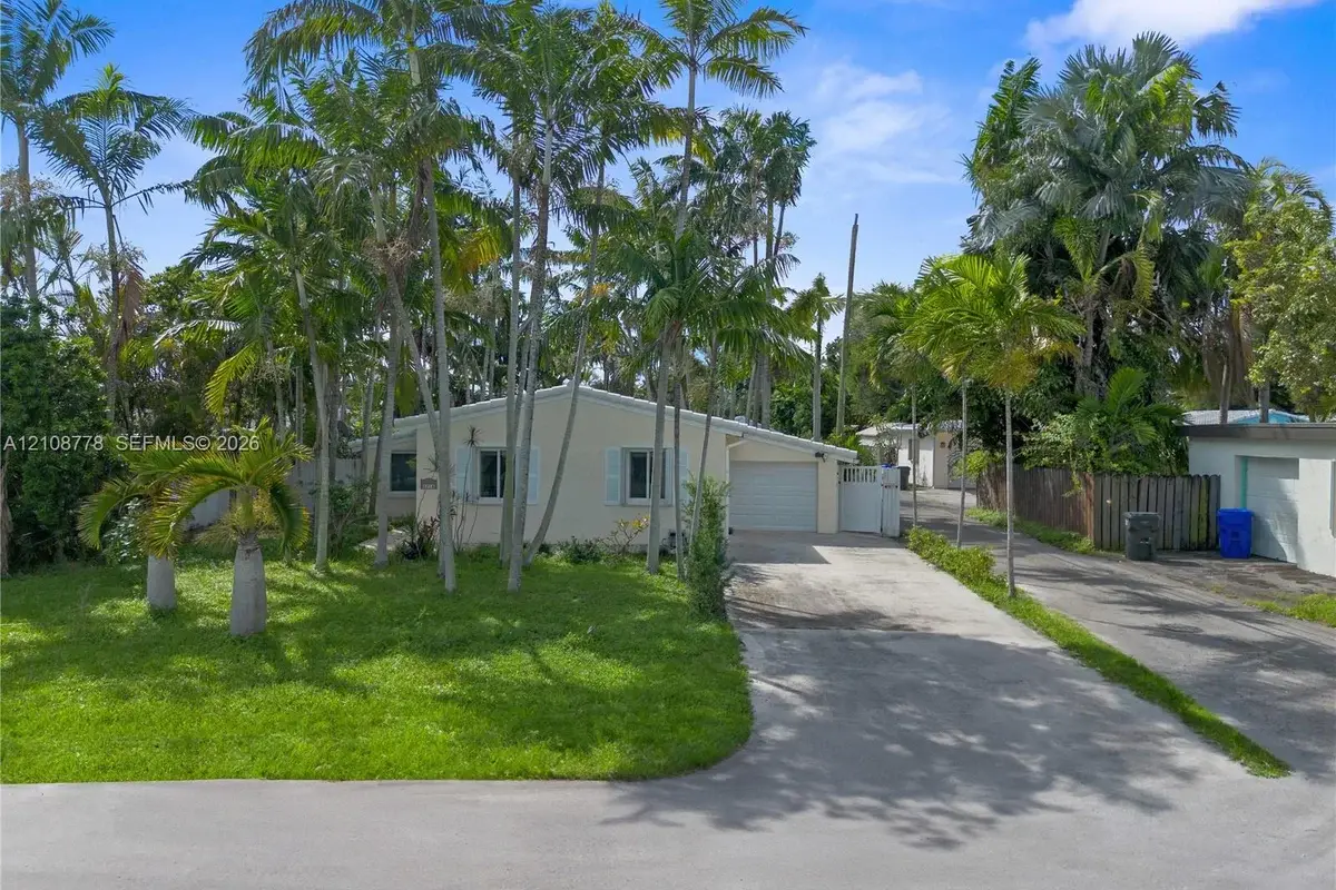 3116 Hayes St, Hollywood: photo 1 of 32