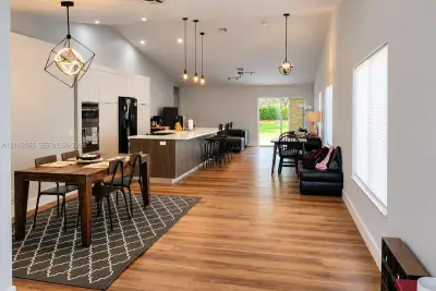 1474 Sabal Trl, Weston: photo 1 of 16