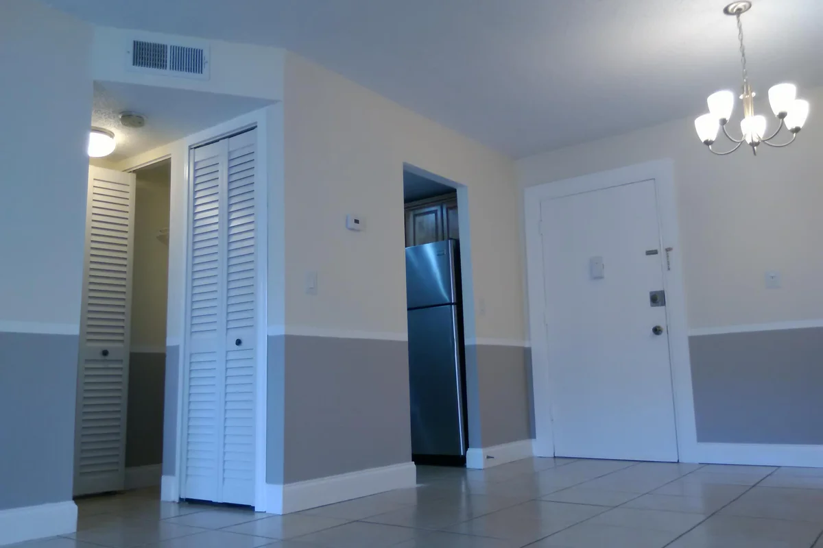 201 Bonnie Blvd #105, Palm Springs: photo 1 of 14