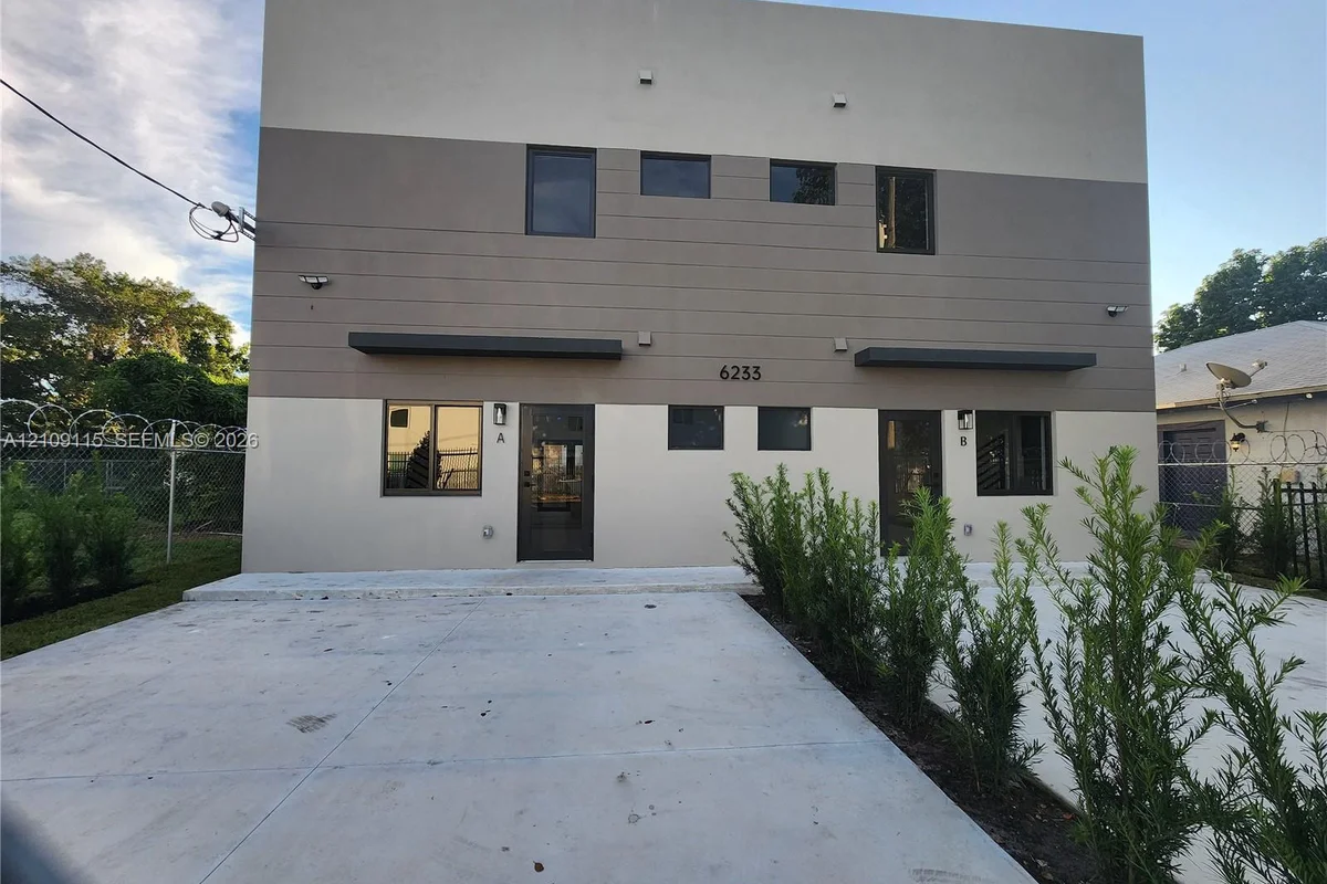 6233 NW 20th Ave #A, Miami: photo 1 of 23