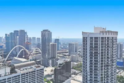 1750 N Bayshore Dr #4801, Miami: photo 1 of 37
