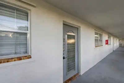 8285 Sunrise Lakes Blvd #102, Sunrise: photo 1 of 29