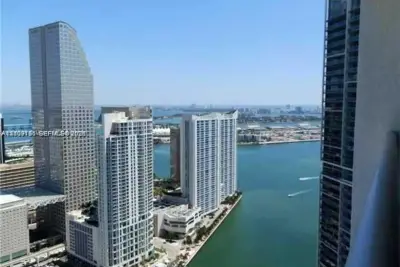 485 Brickell Ave #4103, Miami: photo 1 of 10