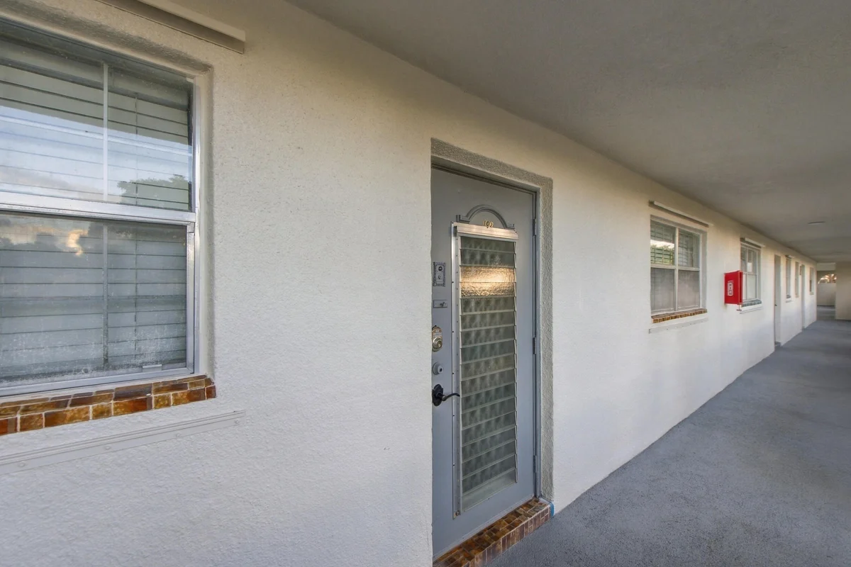 8285 Sunrise Lakes Blvd #102, Sunrise: photo 1 of 29