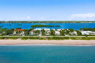 1740 S Ocean Blvd, Palm Beach: photo 1 of 45