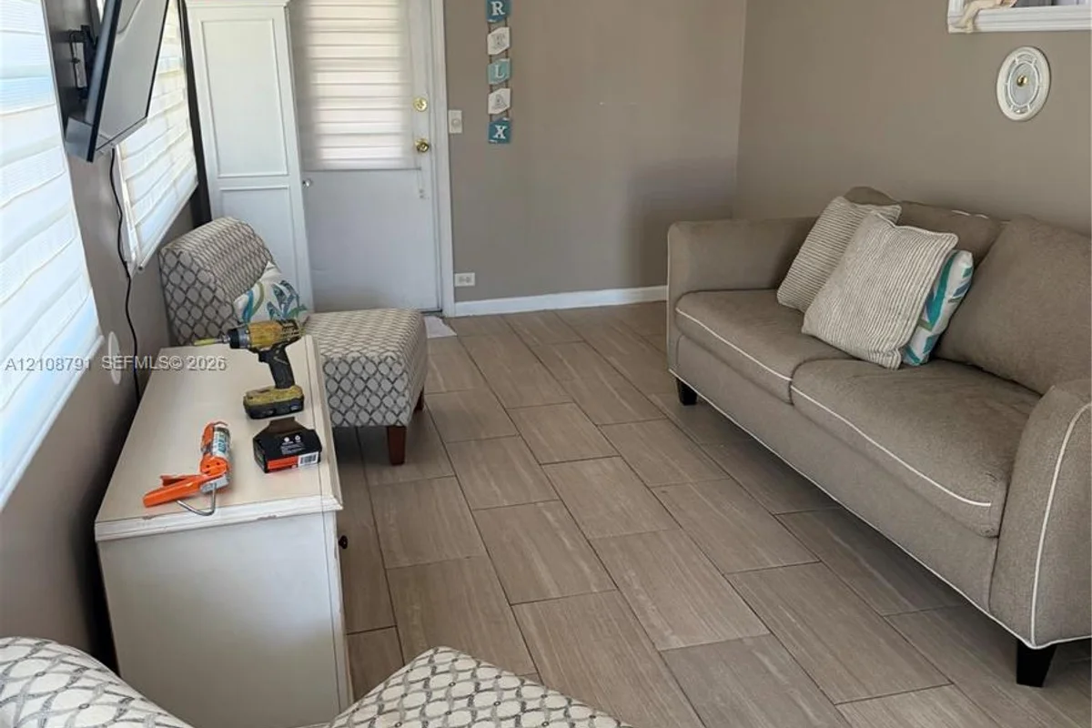 Home in Miami Gardens: photo 1 of 15