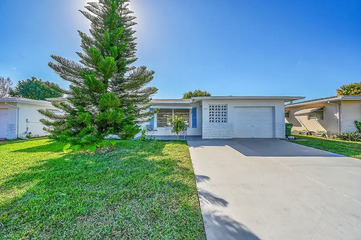 7240 NW 8th Ct, Margate: photo 1 of 26