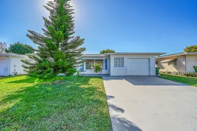 7240 NW 8th Ct, Margate: photo 1 of 26