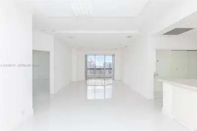 19101 Mystic Pointe Dr #PH 3, Aventura: photo 1 of 28