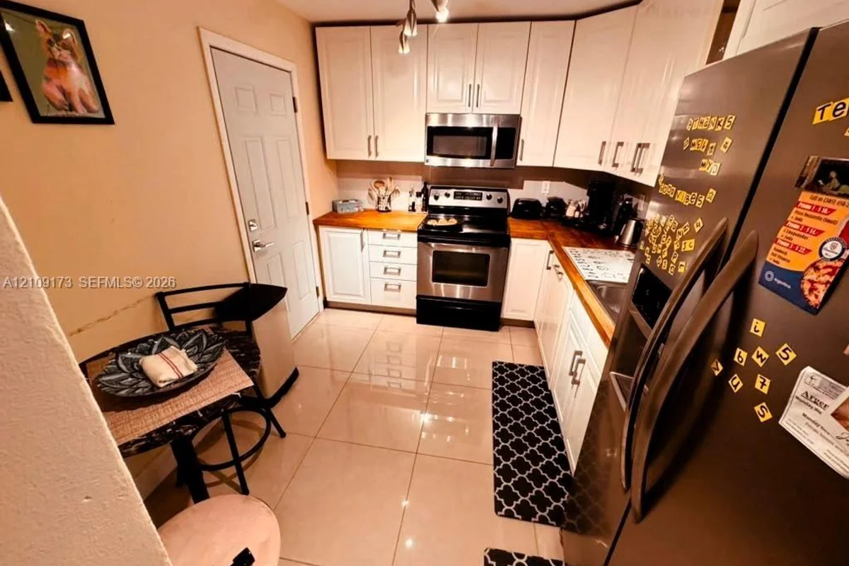 9500 W Bay Harbor Dr #6G, Bay Harbor Islands: photo 1 of 12