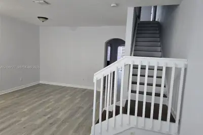 Condo in Miramar: photo 1 of 14