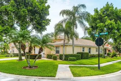 7394 Modena Dr, Boynton Beach: photo 1 of 30