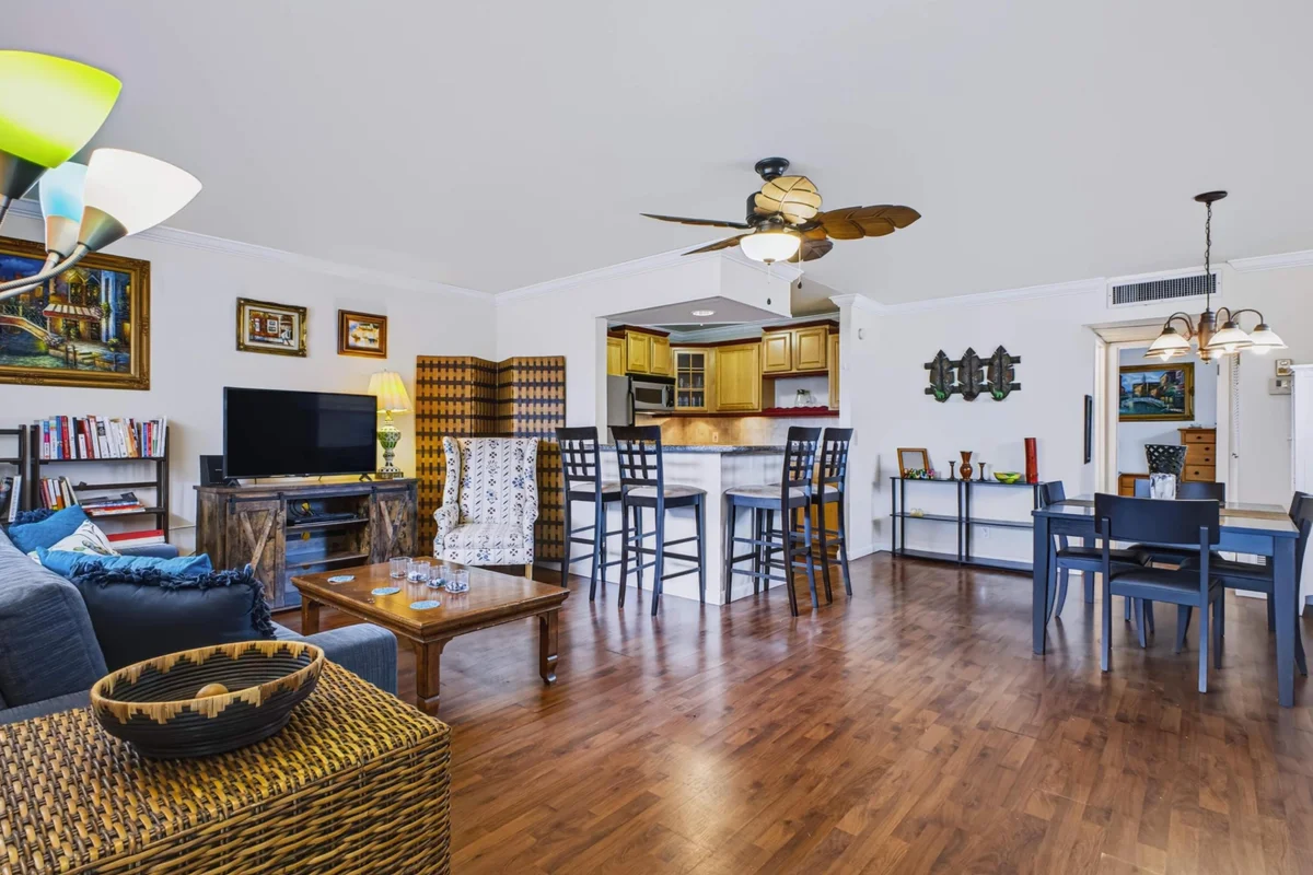 602 Brittany M, Delray Beach: photo 1 of 21