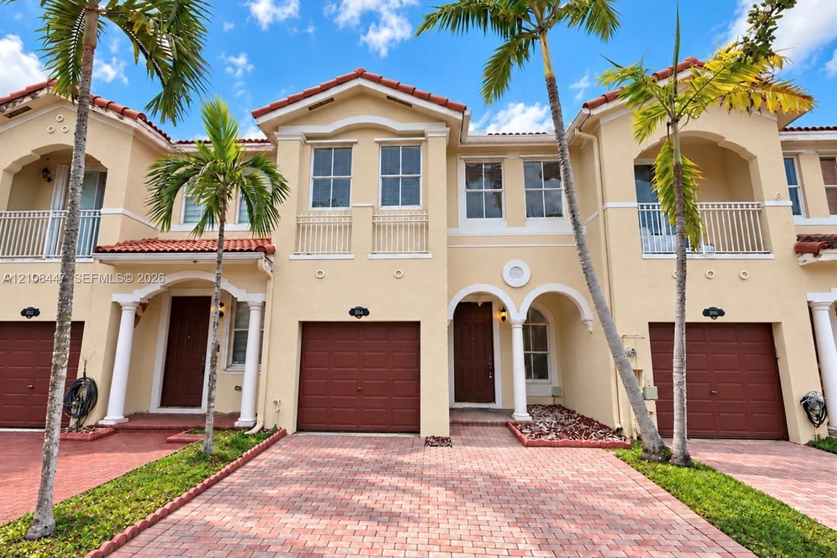 894 SW 149th Ct, Miami: photo 1 of 69