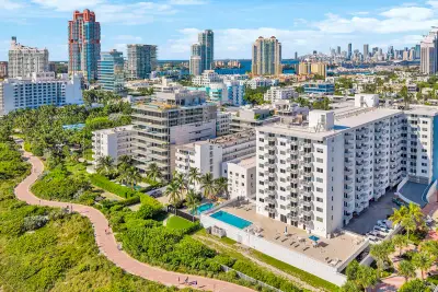 345 Ocean Dr #301, Miami Beach: photo 1 of 34