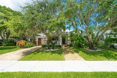 322 Princeton Dr, Lake Worth: photo 1 of 38