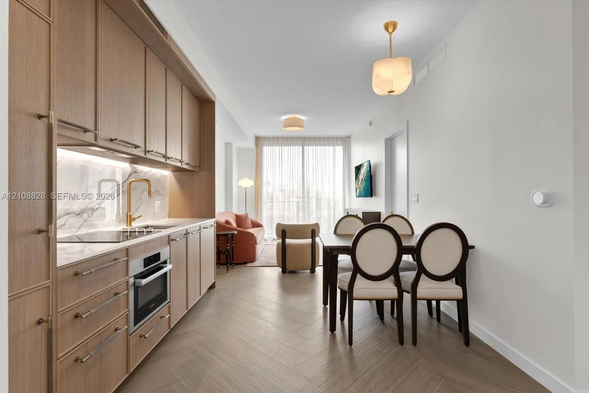 2700 NW 2nd St #720, Miami: photo 1 of 27