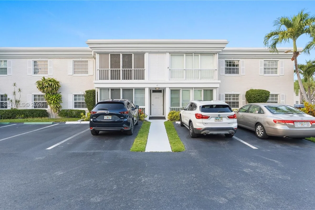 6315 Bay Club Dr #3, Fort Lauderdale: photo 1 of 23