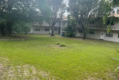 10350 SW 220th St #244, Cutler Bay: photo 1 of 11