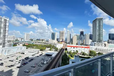 90 SW 3rd St #1612, Miami: photo 1 of 15