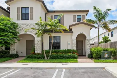 23391 SW 128th Ave, Homestead: photo 1 of 25