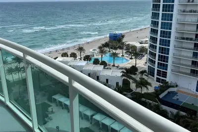 3001 S Ocean Dr #1419, Hollywood: photo 1 of 19