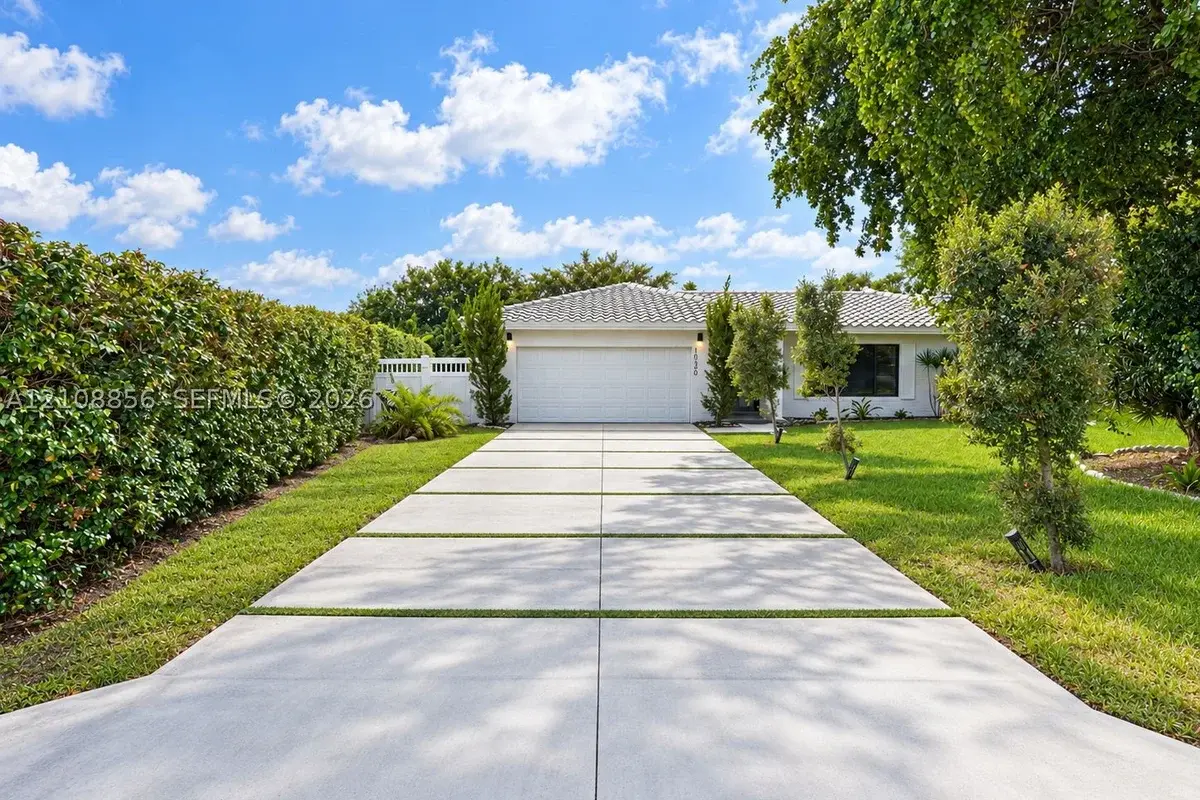 10360 NW 40th Pl, Coral Springs: photo 1 of 27