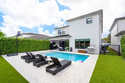 17528 Rainstream Rd, Boca Raton: photo 1 of 53
