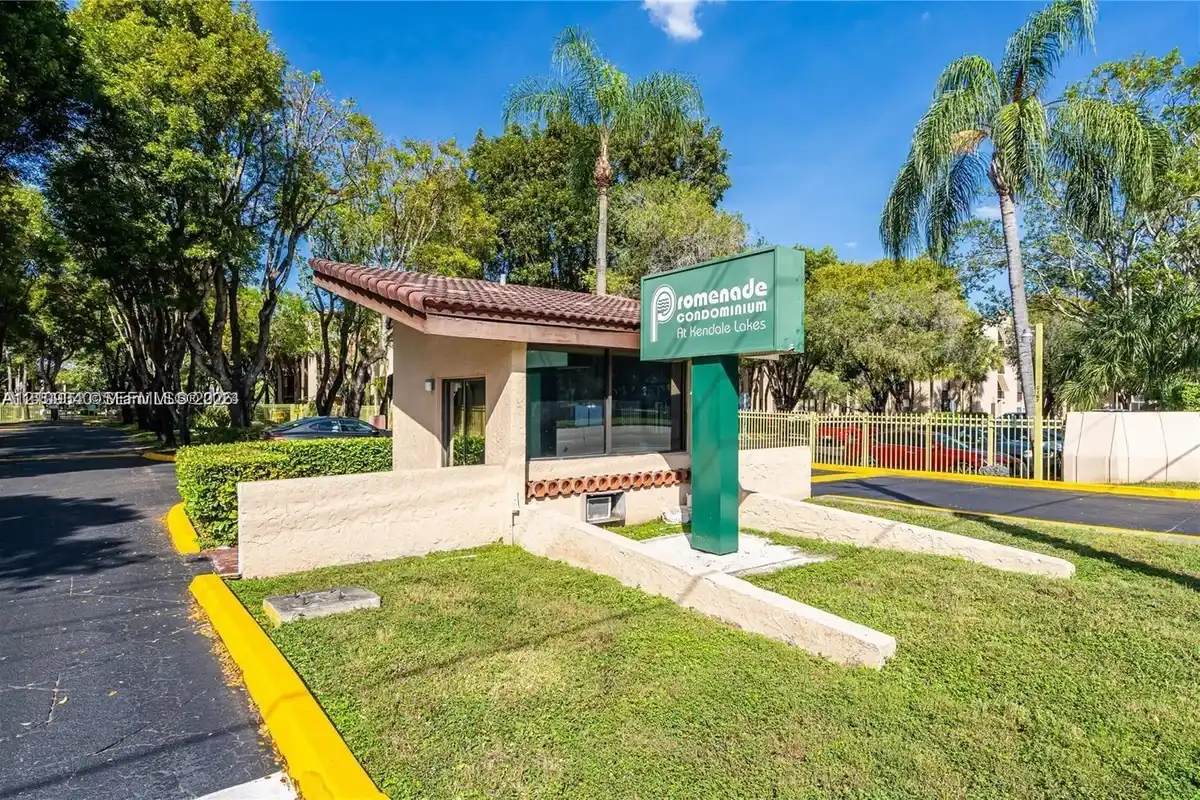 14321 N Kendall Dr #104F, Miami: photo 1 of 20