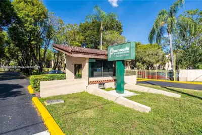 14321 N Kendall Dr #104F, Miami: photo 1 of 20