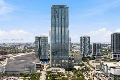 1400 Biscayne Blvd #1205, Miami: photo 1 of 55