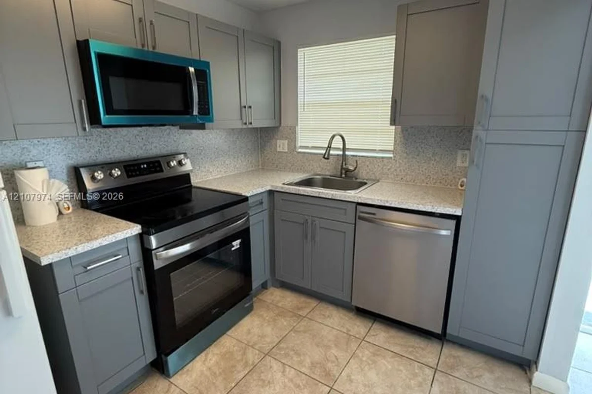 603 S State Rd 7 #2F, Margate: photo 1 of 6
